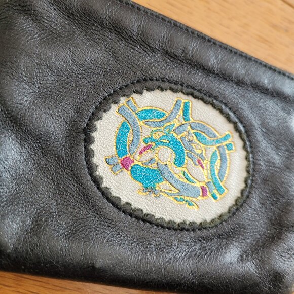 Tinnakeenly Leathers Irish Leather Coin Purse Celtic Dragon Knot Zip - Picture 3 of 10